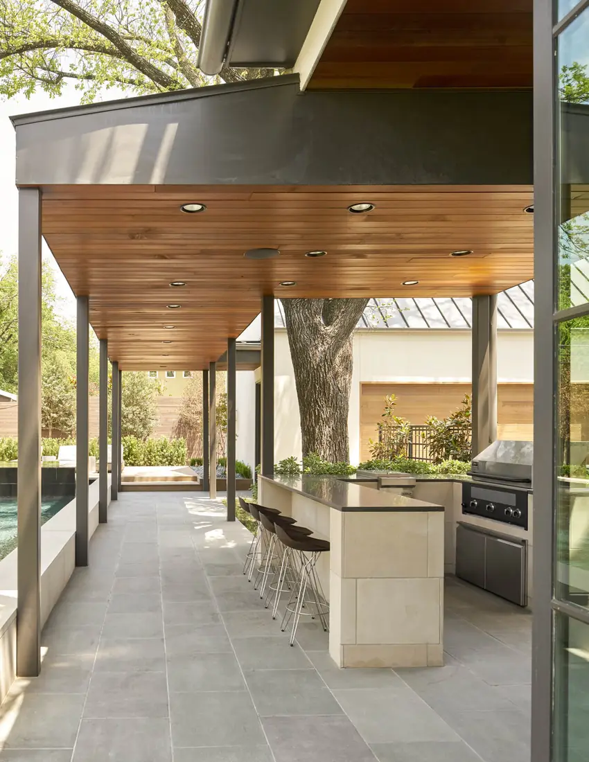 Woodland Drive custom home in Dallas by Shaw Building Group