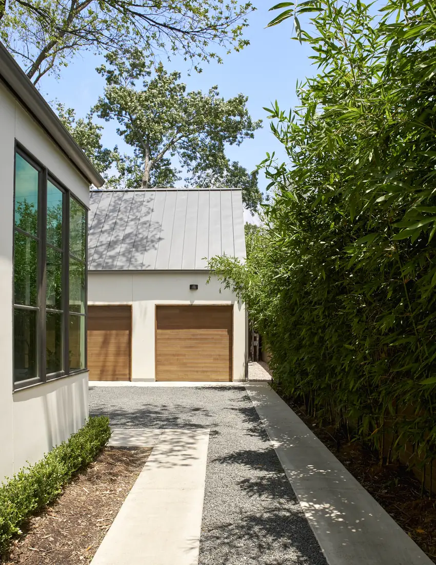 Woodland Drive custom home in Dallas by Shaw Building Group